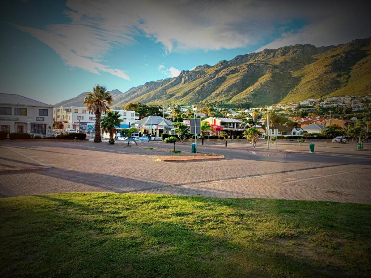 Bay-Side Apartment, Gordon'S Bay Екстер'єр фото