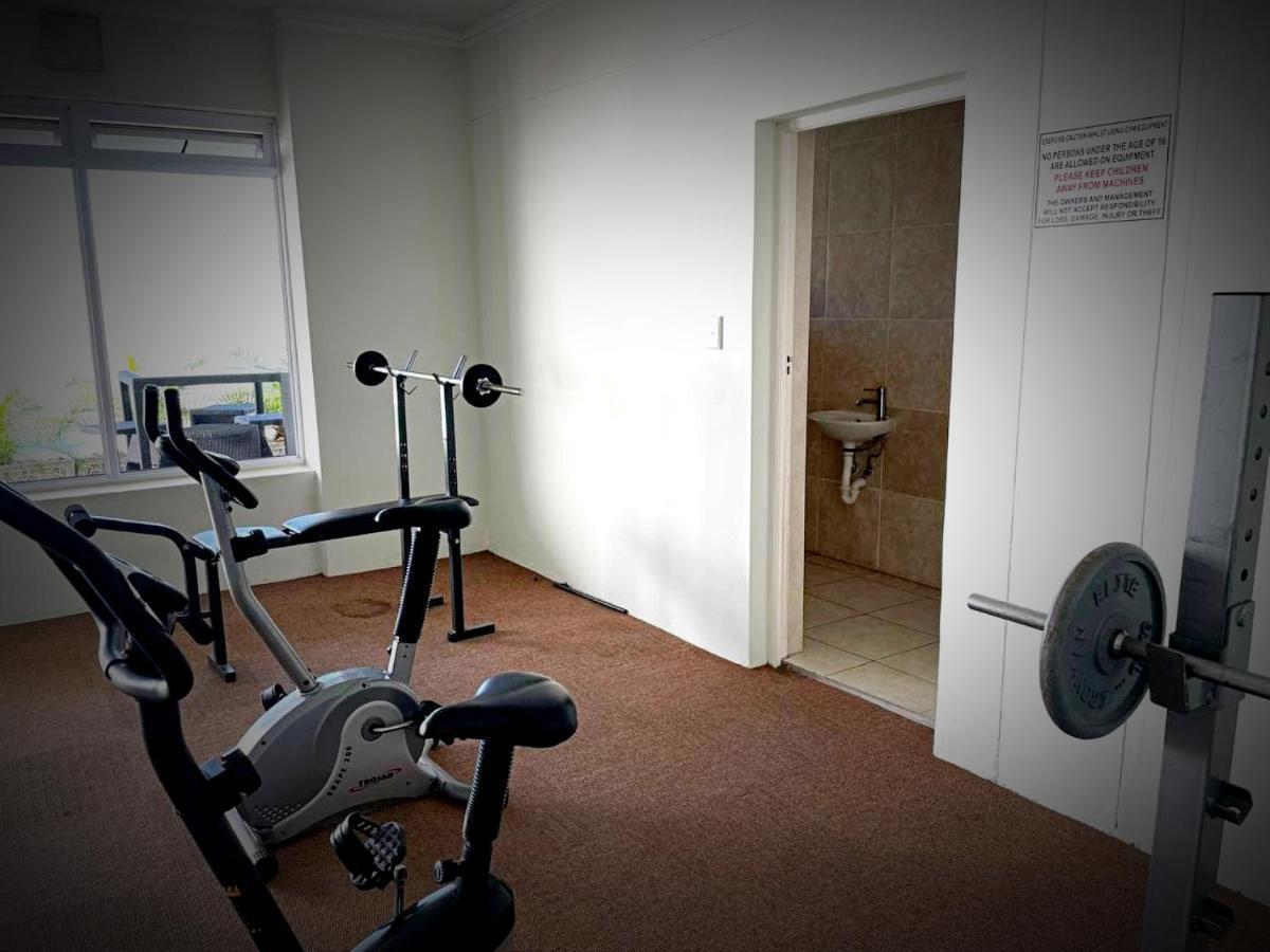 Bay-Side Apartment, Gordon'S Bay Екстер'єр фото