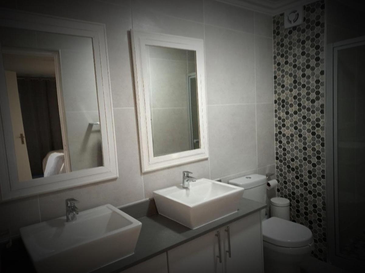 Bay-Side Apartment, Gordon'S Bay Екстер'єр фото